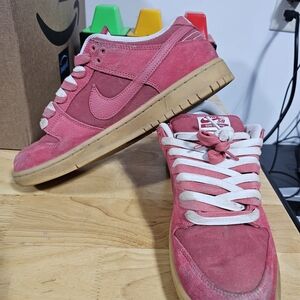 Nike SB Dunk Low Kids' Pink Suede Skate Shoes